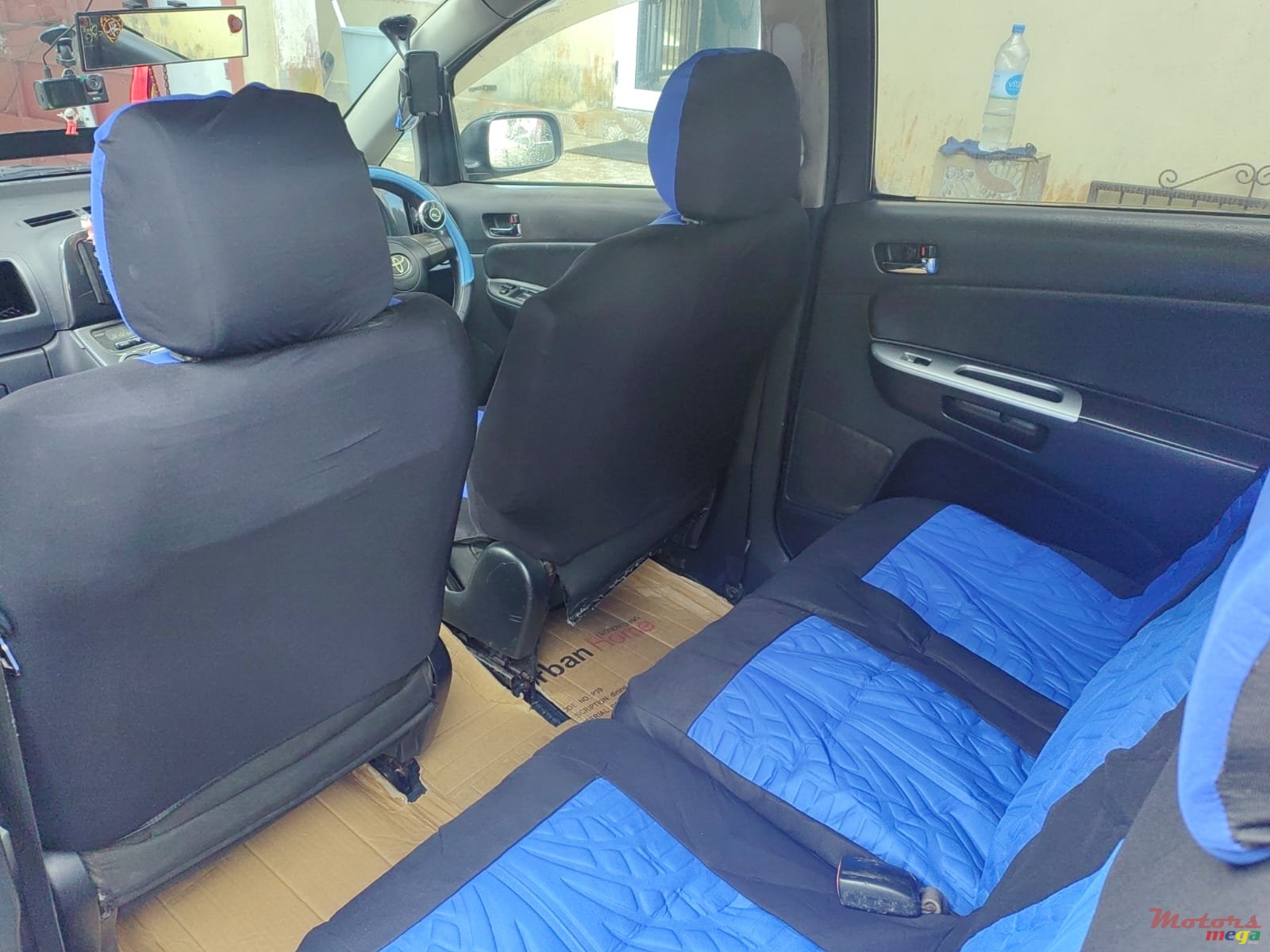 2005' Toyota Wish photo #5