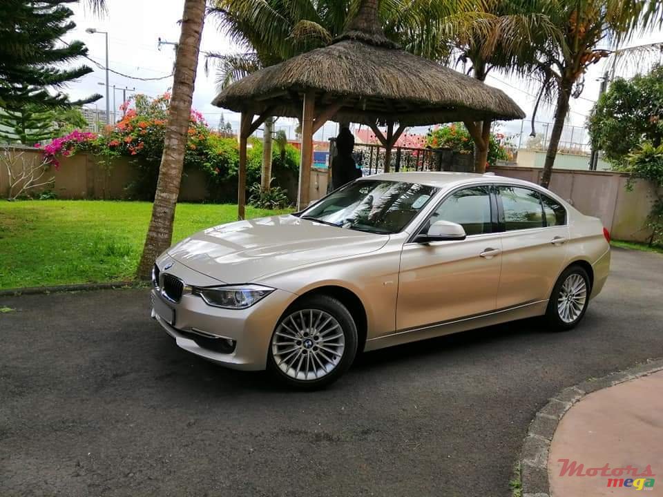 2013' BMW 3 Series photo #4