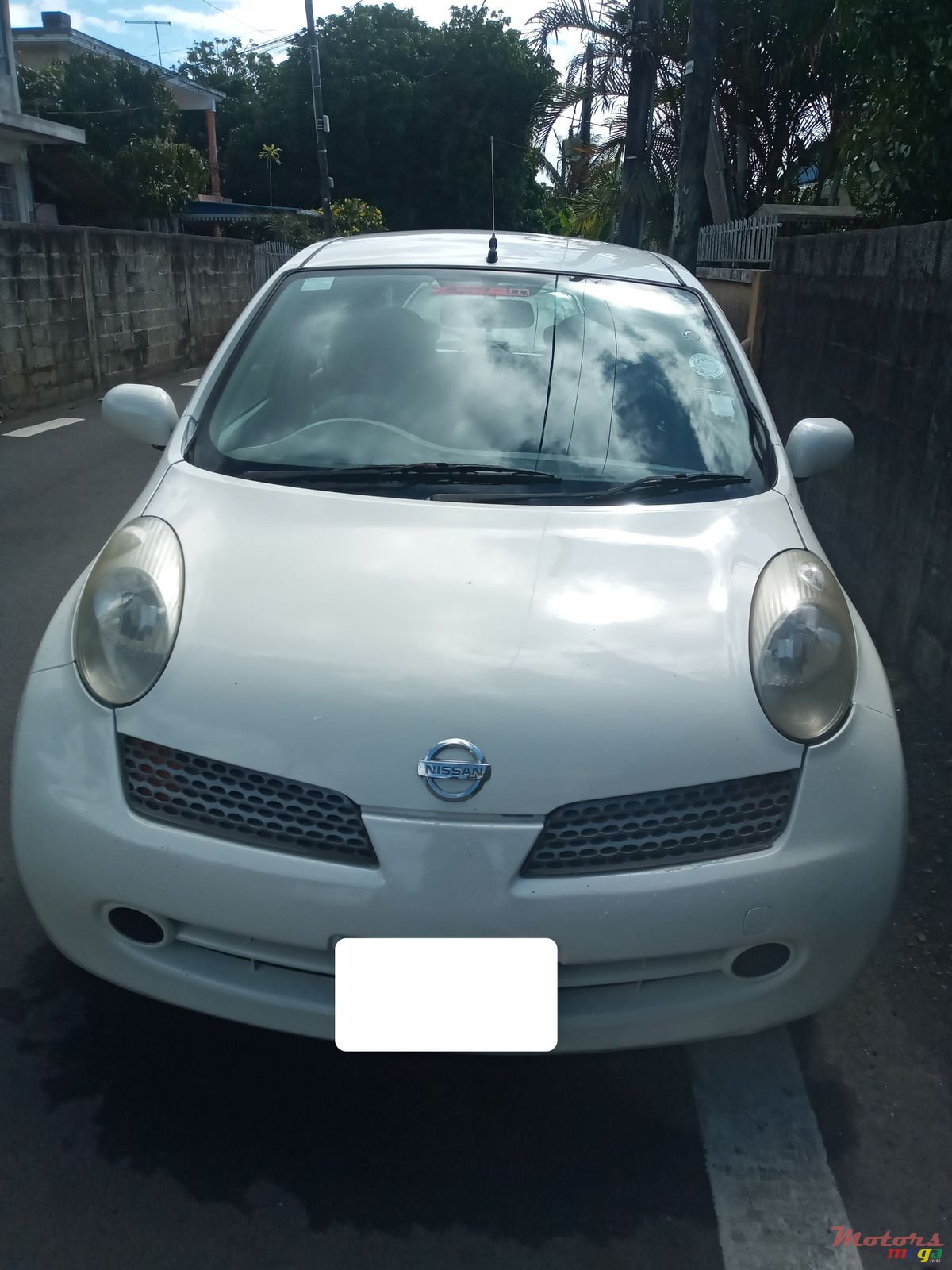 2005' Nissan photo #1