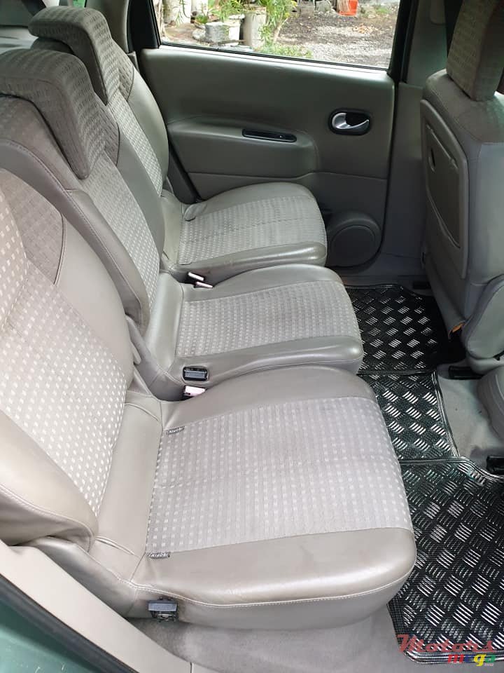 2005' Renault Scenic photo #3