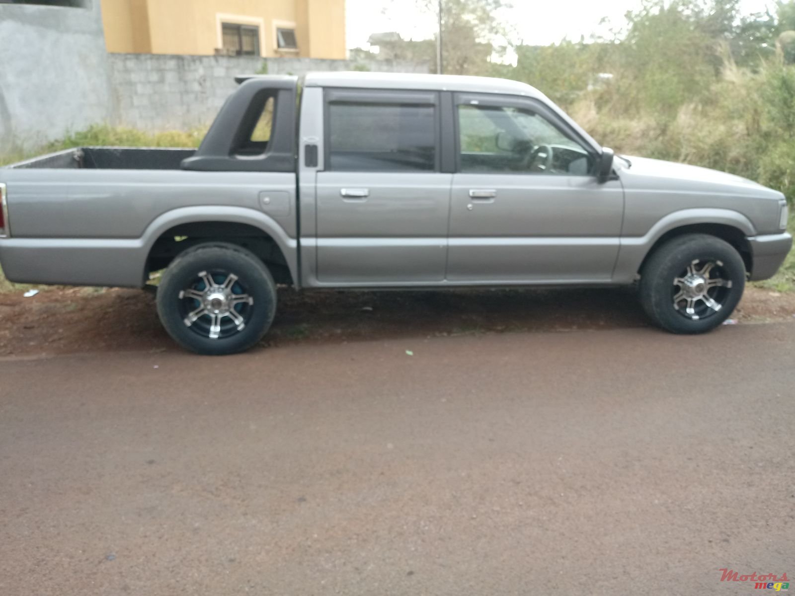 1998' Mazda B2500 photo #5