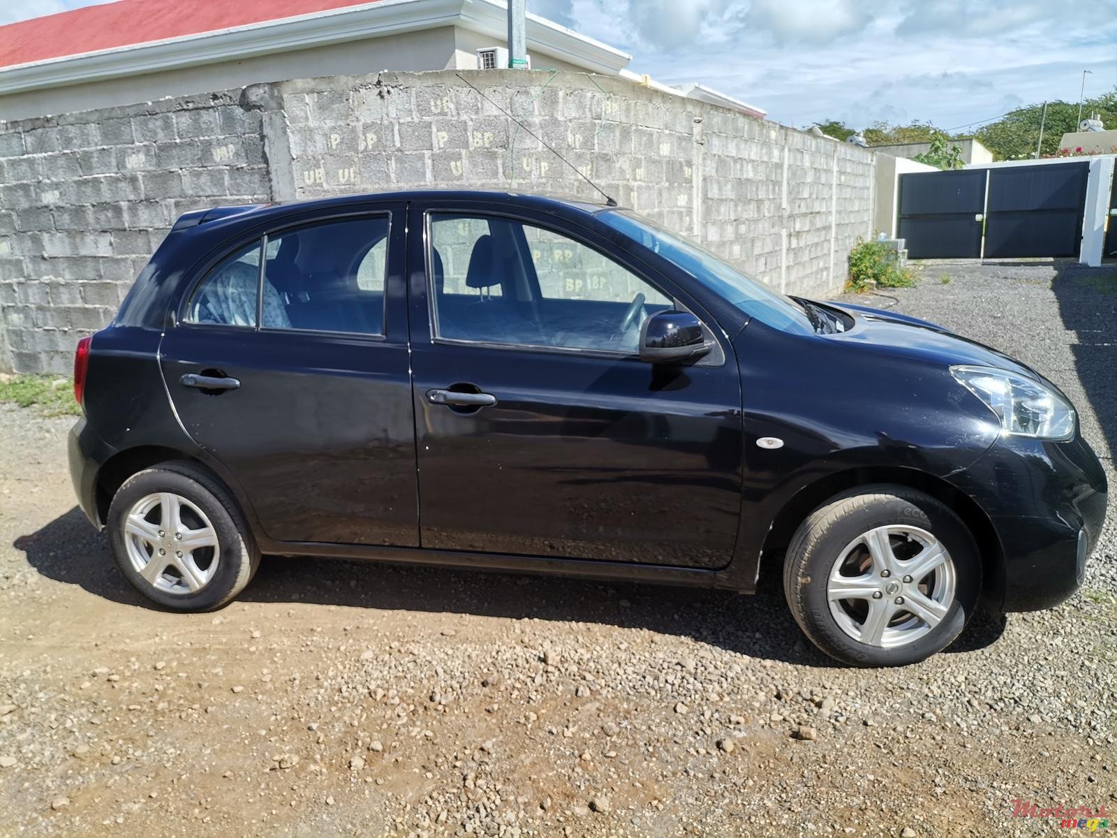 2015' Nissan Micra photo #1