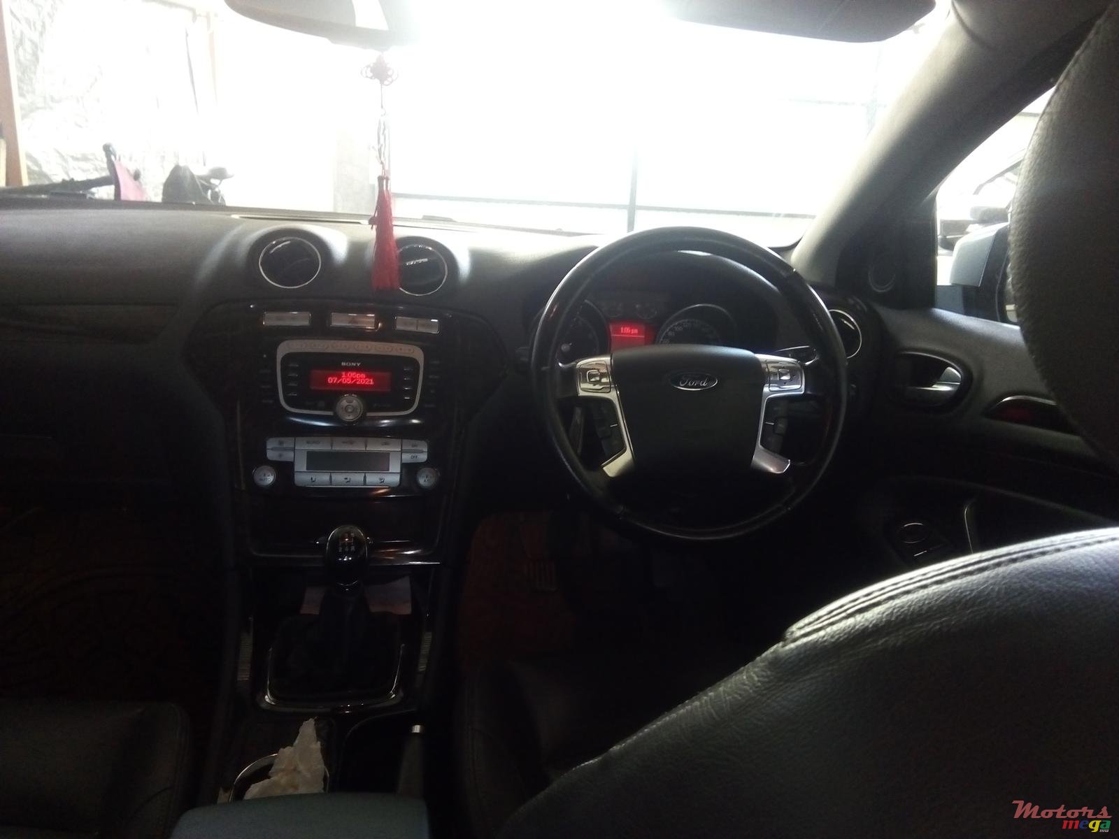 2010' Ford Mondeo photo #3