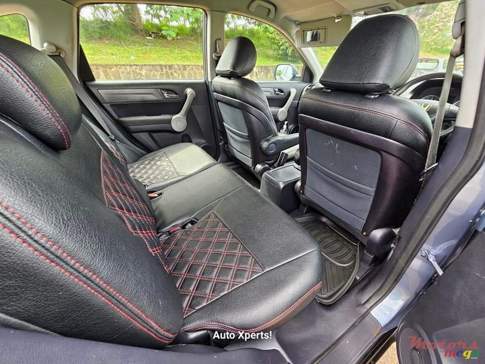 2007' Honda CR-V photo #7