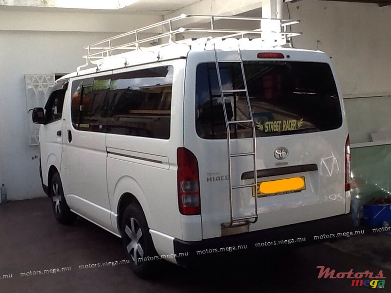 2010' Toyota photo #1