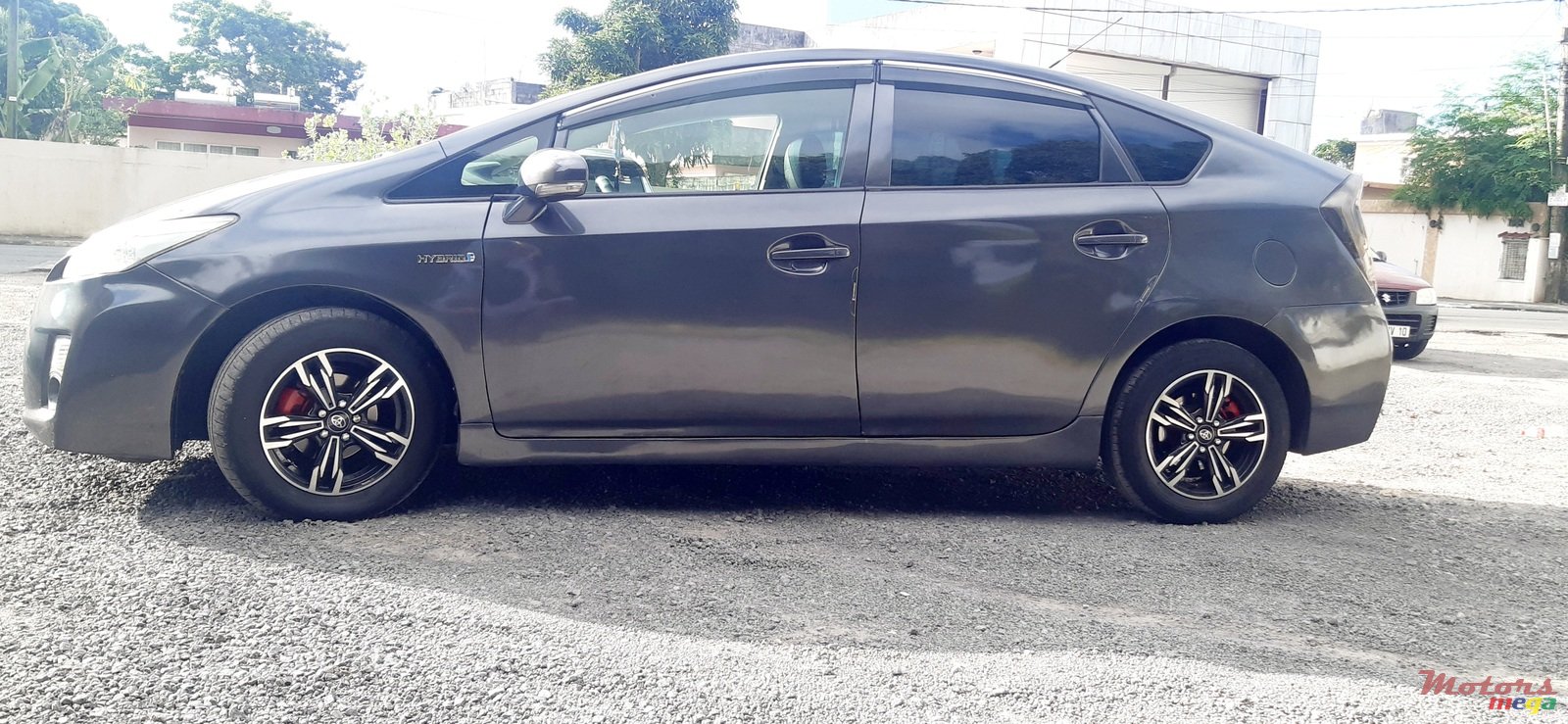 2010' Toyota Prius photo #6