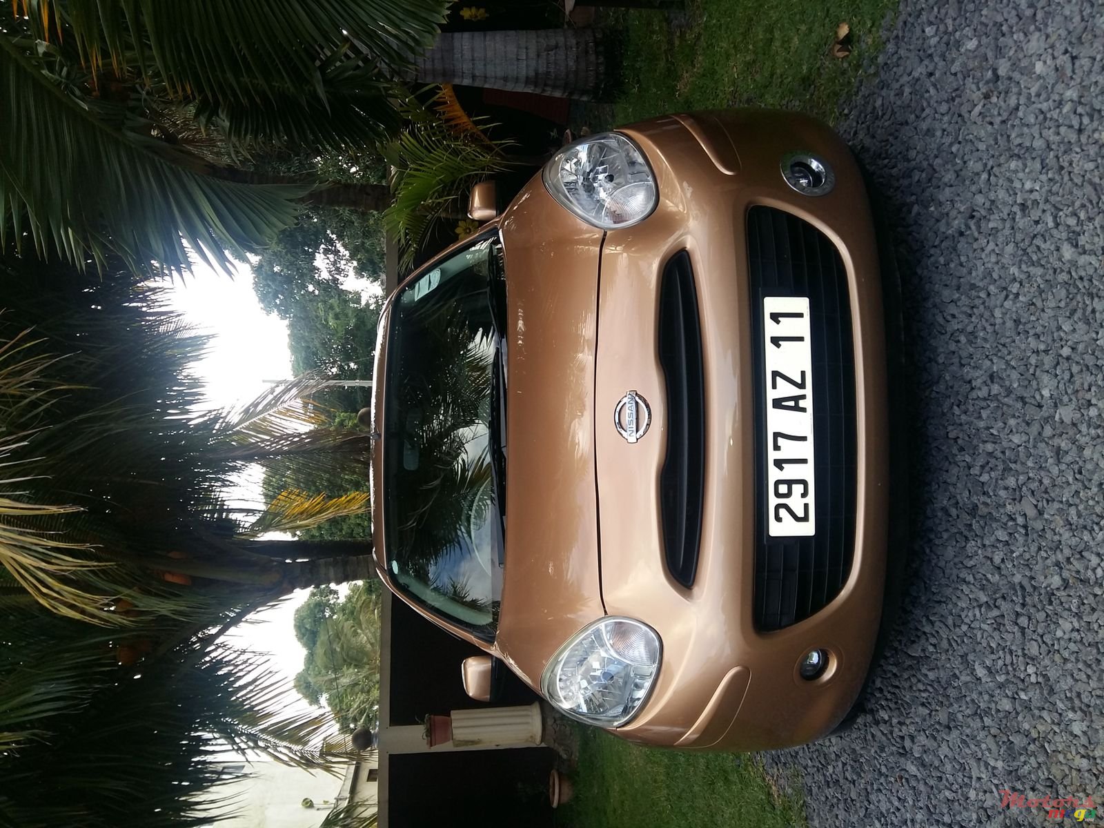 2011' Nissan March photo #7