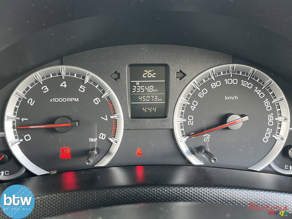 2015' Nissan March photo #7