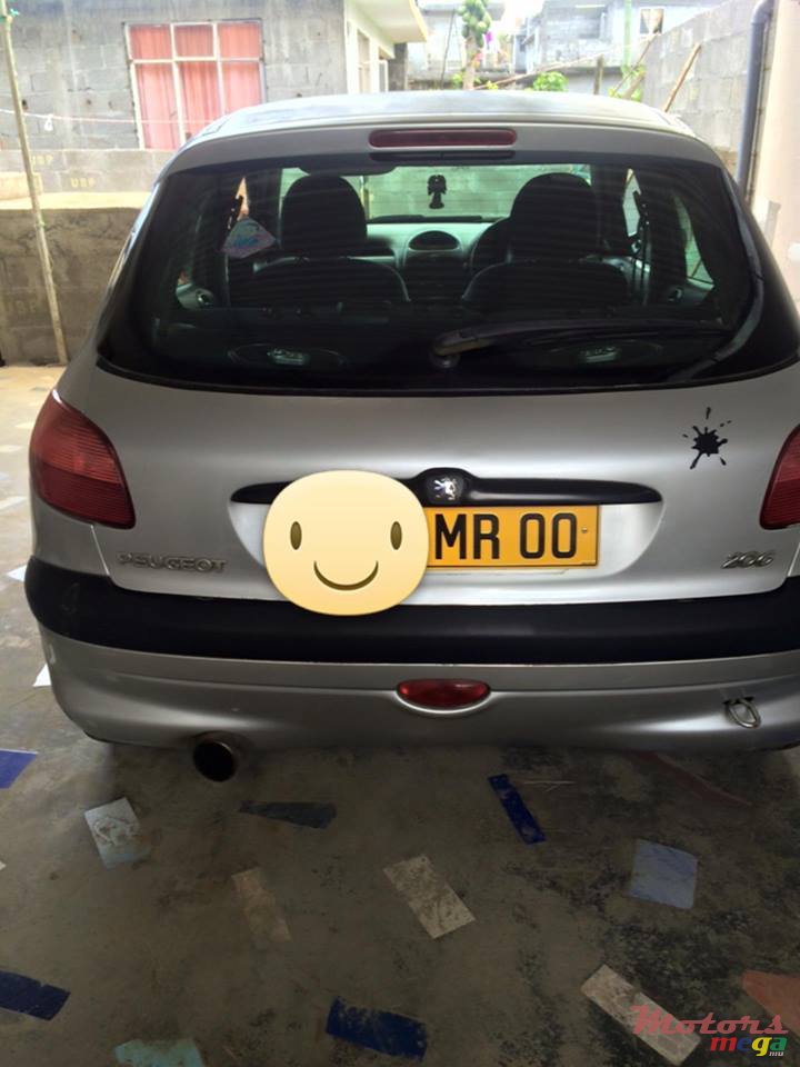 2000' Peugeot 206 photo #1