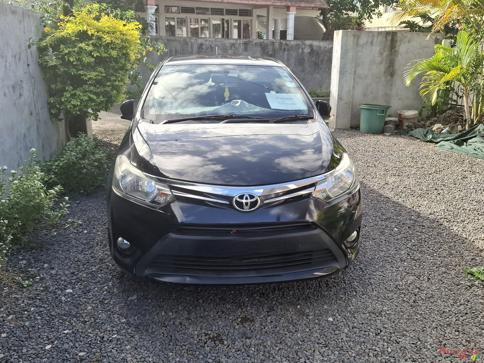 2016' Toyota Yaris None photo #1