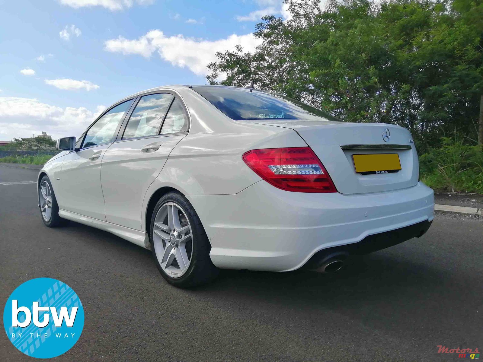2012' Mercedes-Benz C-Class 180AMG photo #2