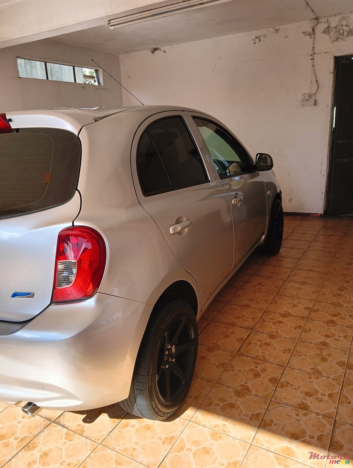 2013' Nissan March photo #5