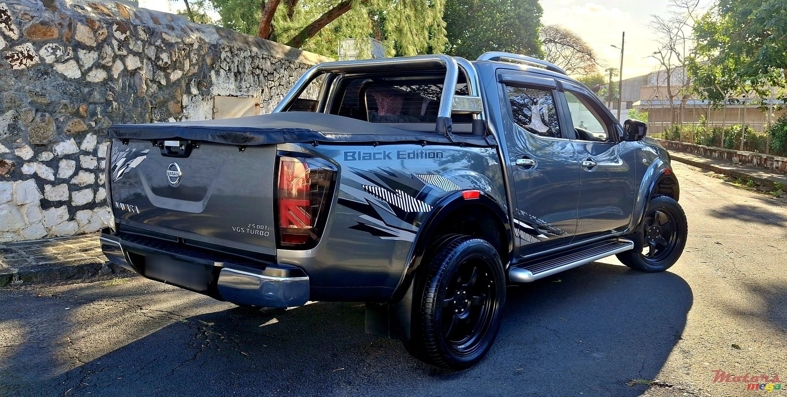 2021' Nissan photo #1