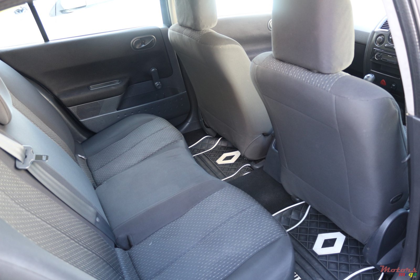 2006' Renault Megane photo #6