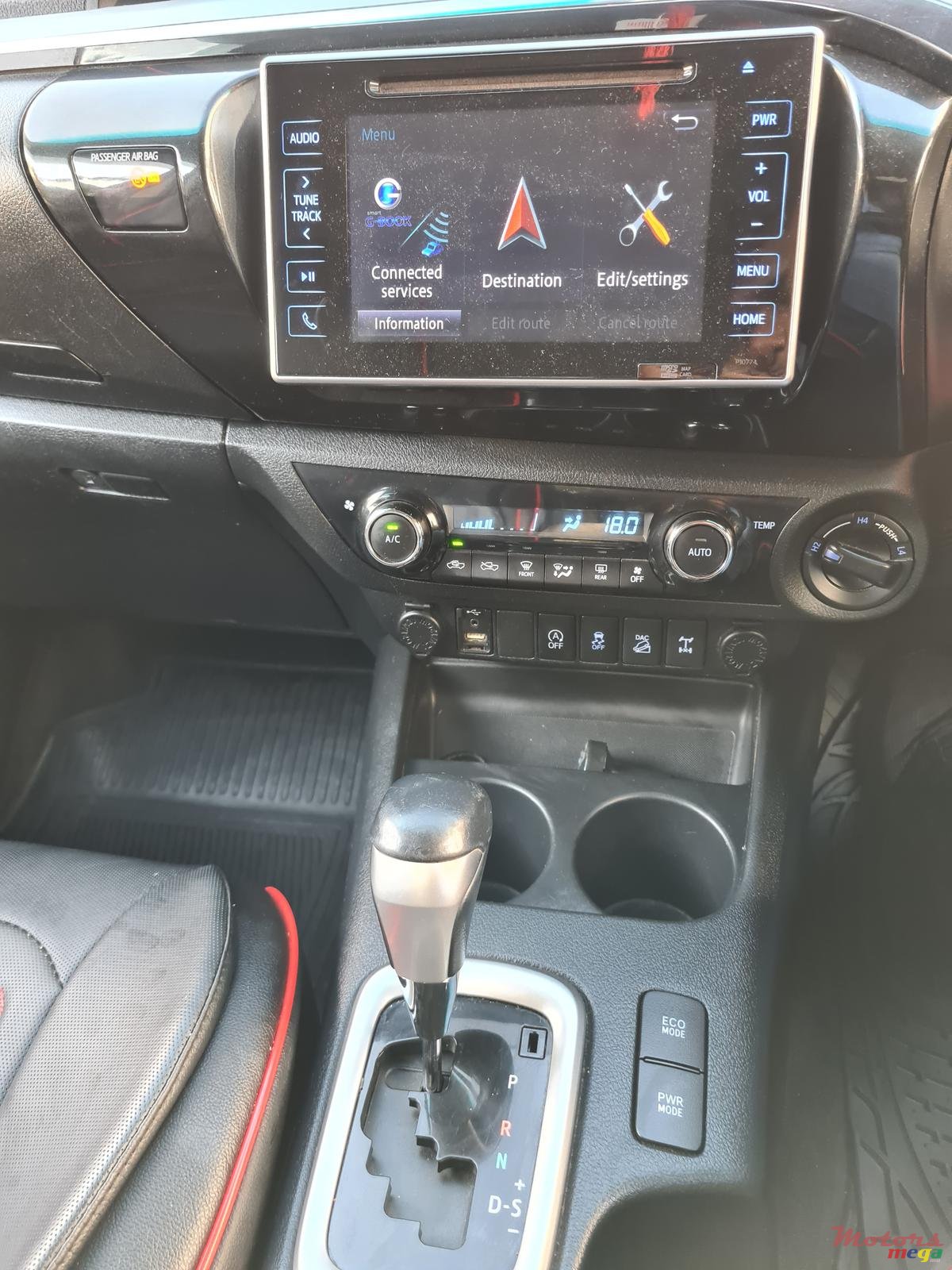 2015' Toyota Hilux Revo photo #6