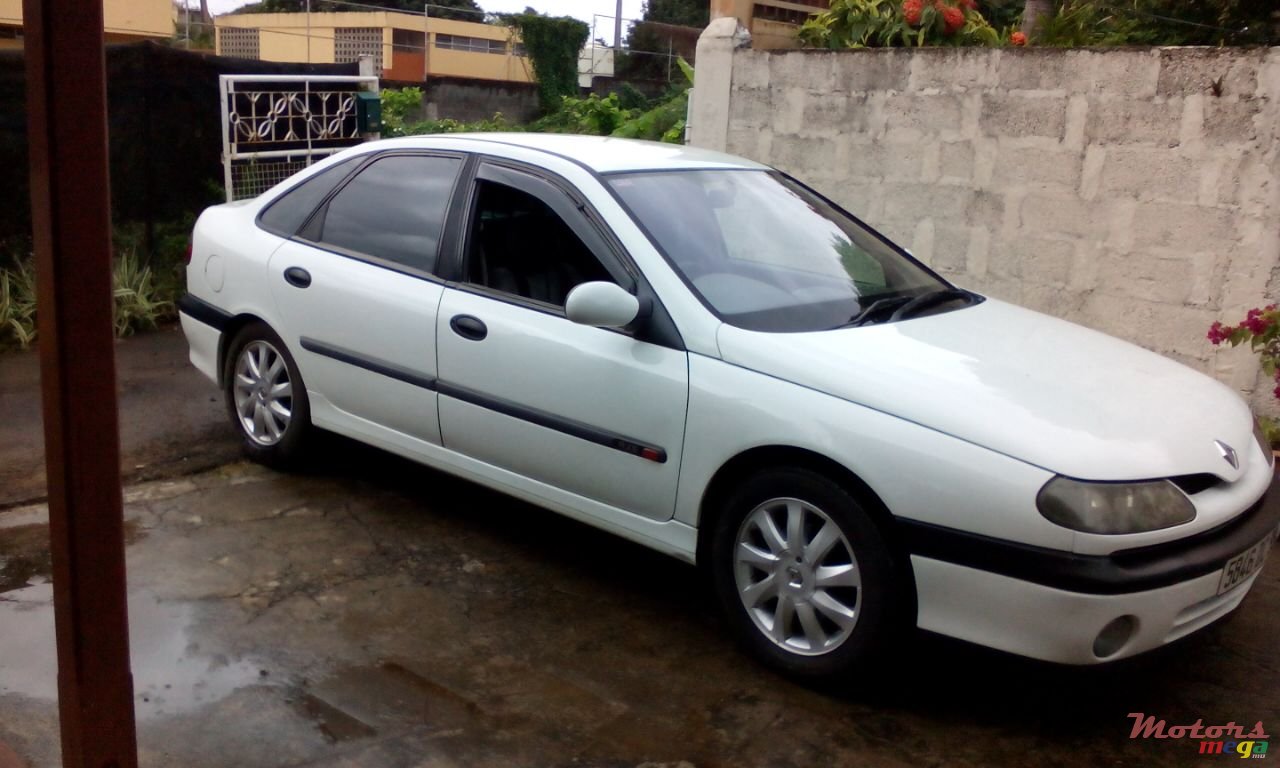 1999' Renault Laguna photo #1