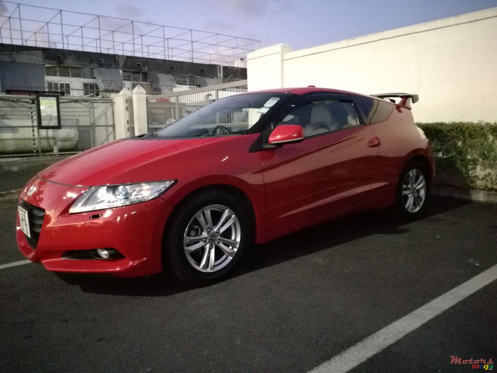 2010' Honda CR-Z photo #1