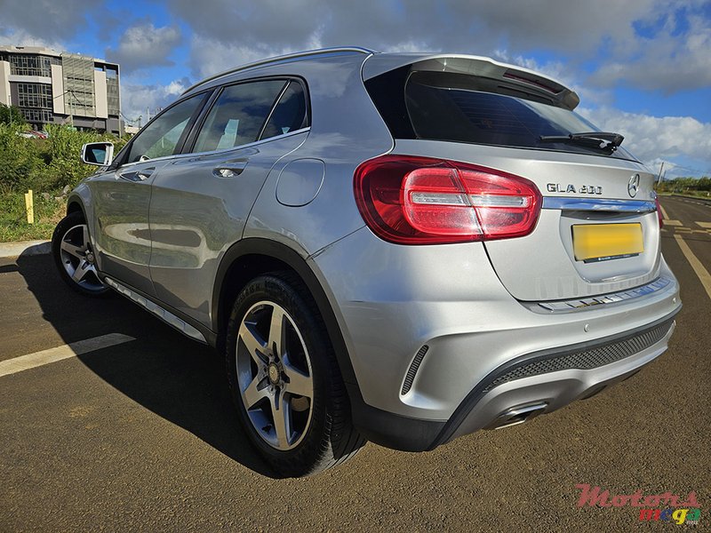 2016' Mercedes-Benz GLA 200 AMG photo #3