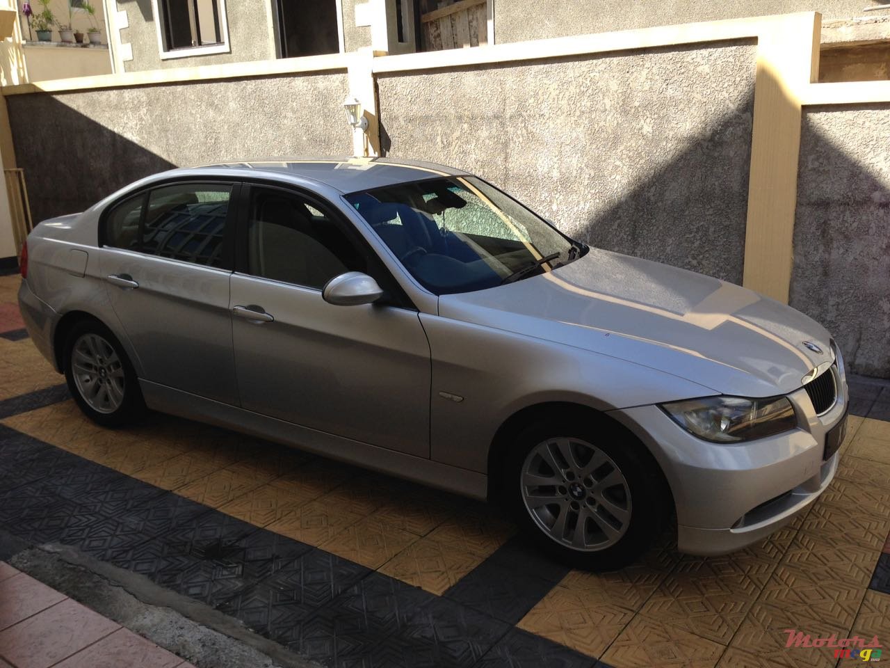 2007' BMW 316 photo #5