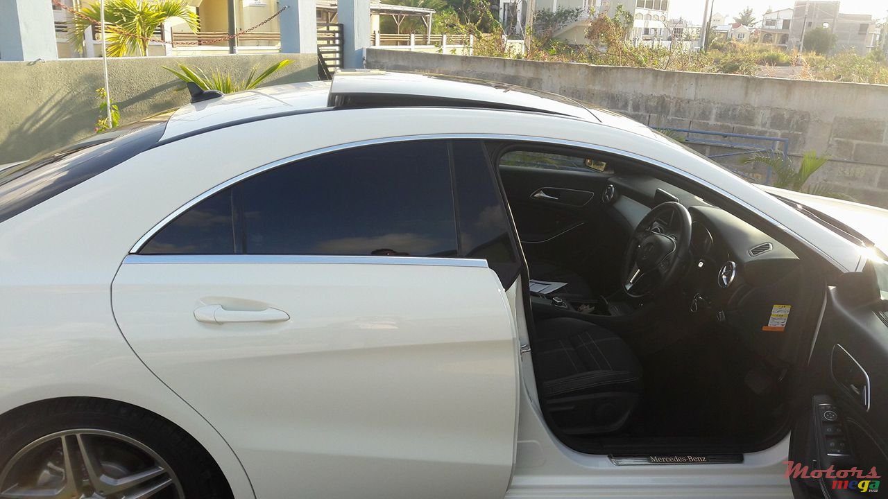 2013' Mercedes-Benz CLA 180 photo #3