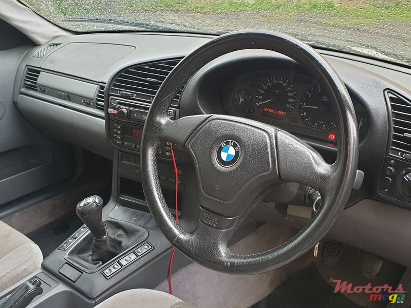 1997' BMW 318 photo #5