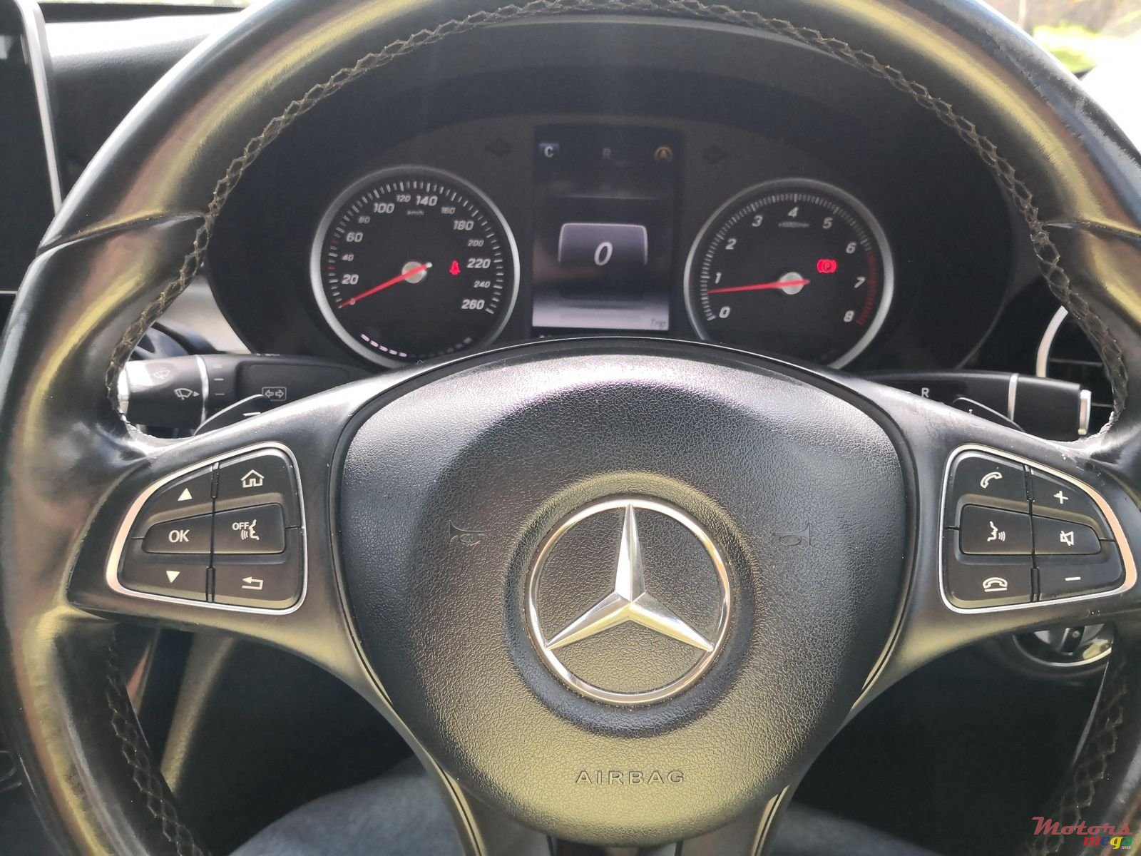 2016' Mercedes-Benz C-Class C 180 elegance photo #2