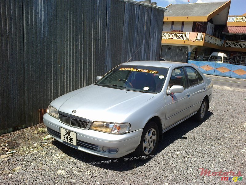 1999' Nissan Sunny photo #1
