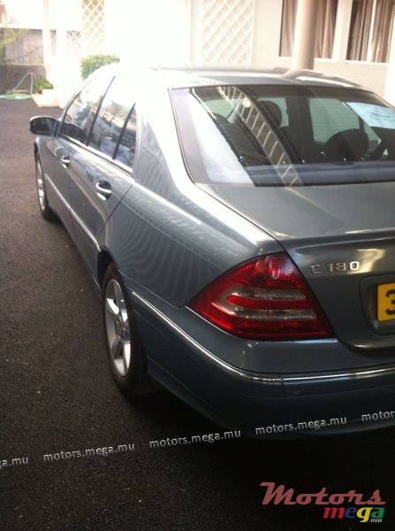 2005' Mercedes-Benz photo #3