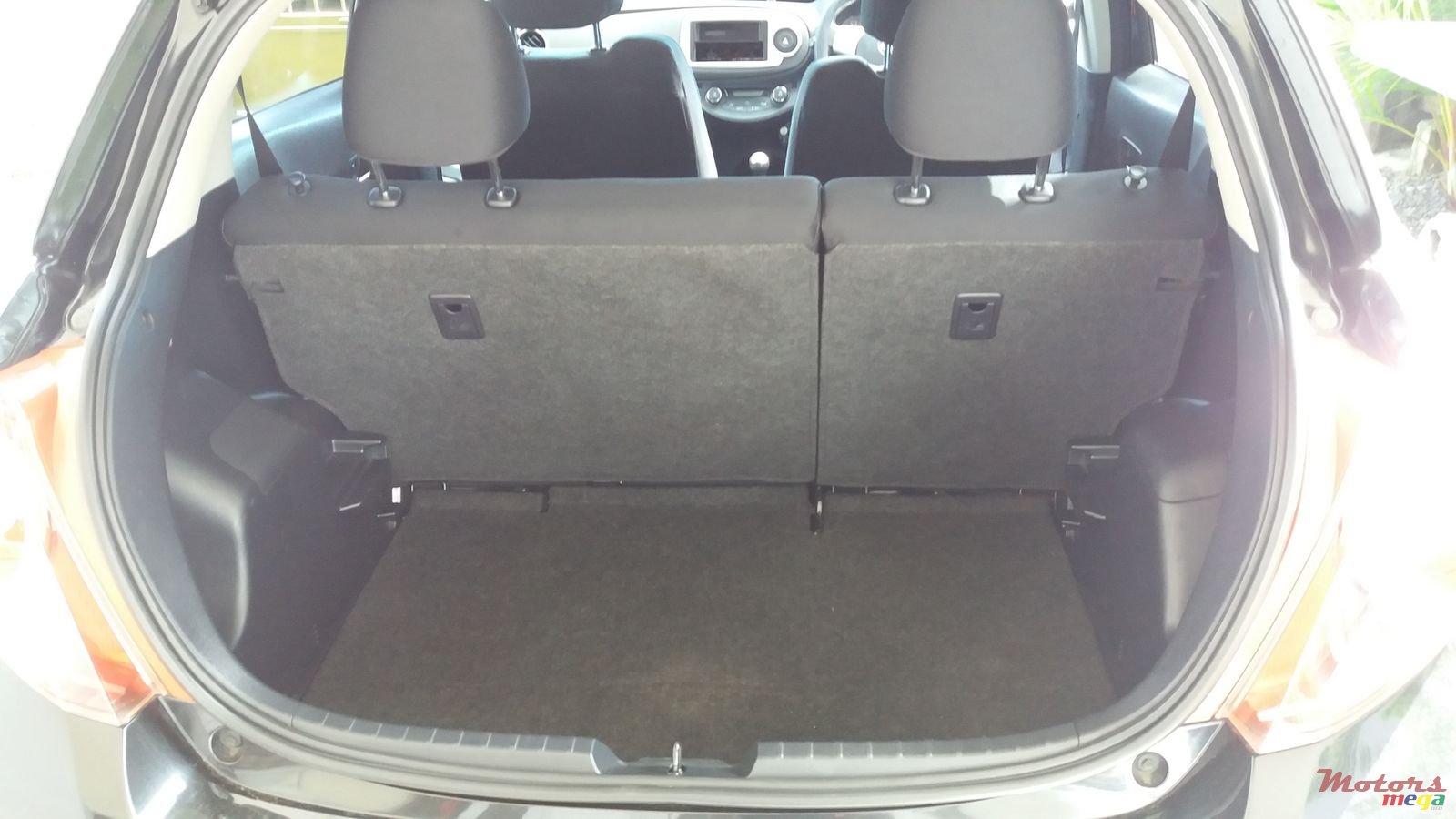 2011' Toyota Vitz RS SPORT 15OO CC ORIGIN photo #7