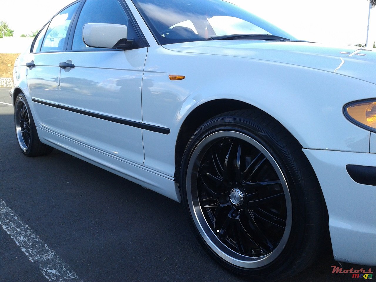 2003' BMW 318 photo #3