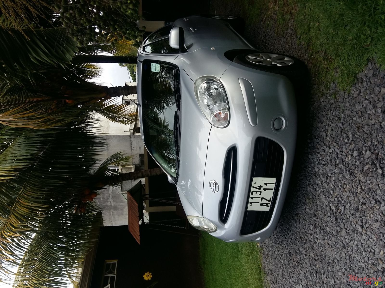 2011' Nissan March photo #1