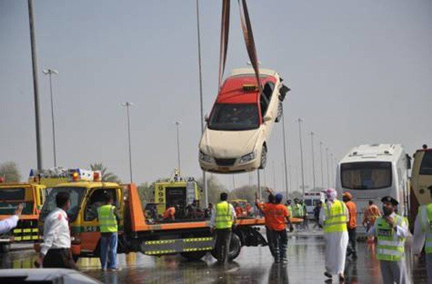 127-car pileup in Abu Dhabi kills one, injures 61