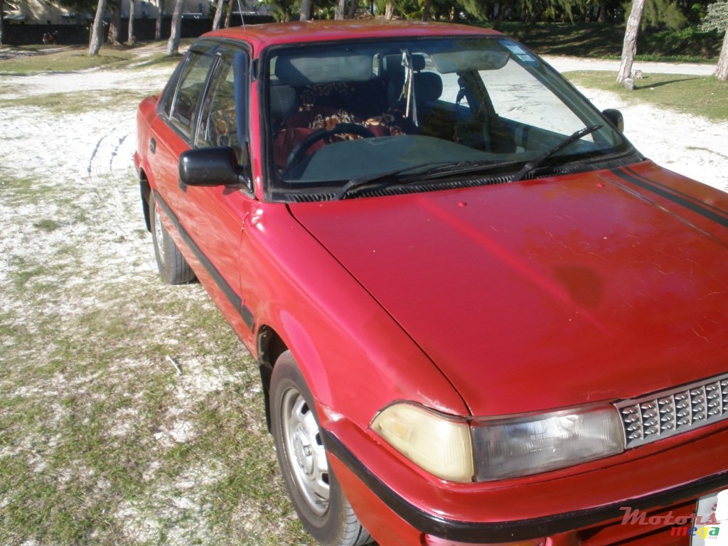 1990' Toyota Corolla photo #2