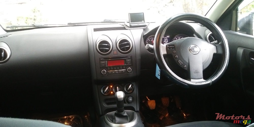 2012' Nissan Qashqai 1.6 photo #7