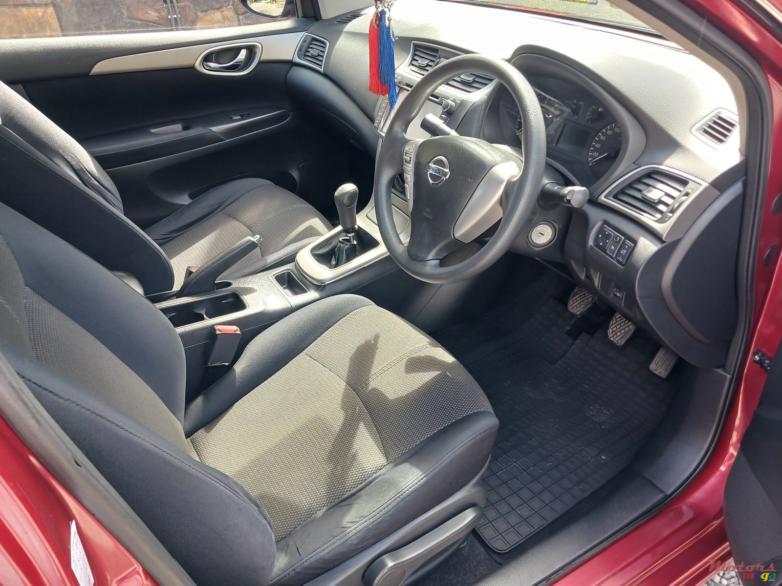 2016' Nissan Sentra photo #4