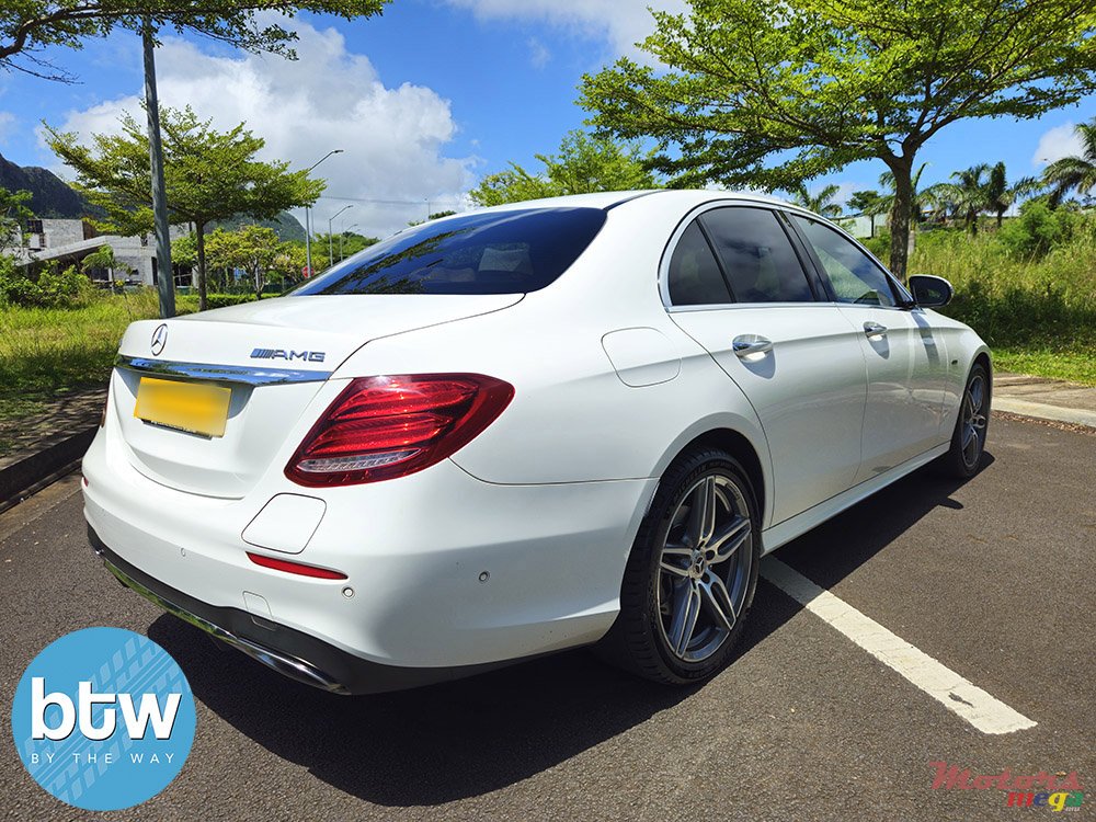 2020' Mercedes-Benz E 300 E300e photo #4