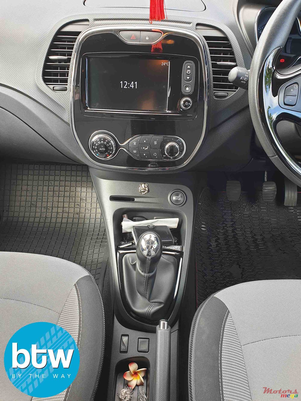 2015' Renault Captur 0.9 Tce photo #5