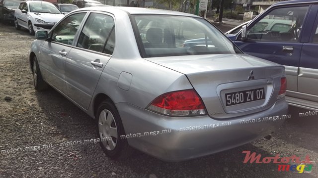 2007' Mitsubishi Lancer photo #2