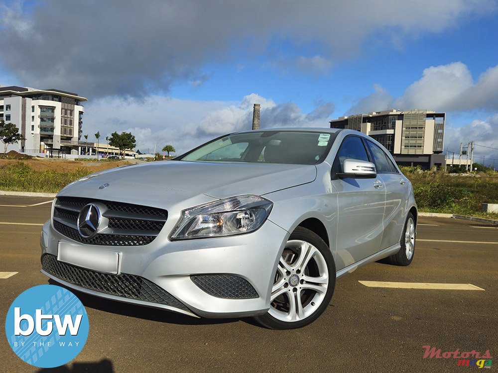 2014' Mercedes-Benz A 200 photo #2
