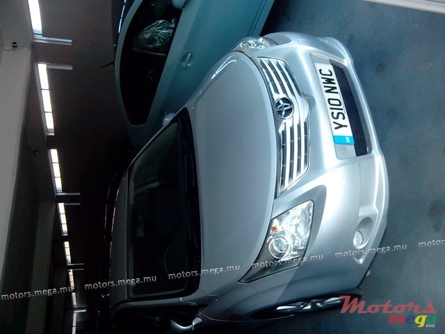 2010' Toyota Avensis photo #1
