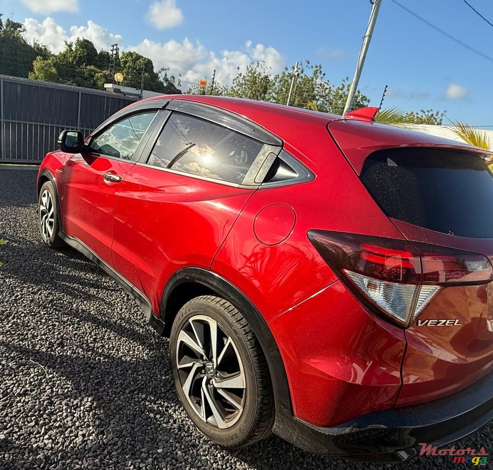 2017' Honda HR-V photo #3