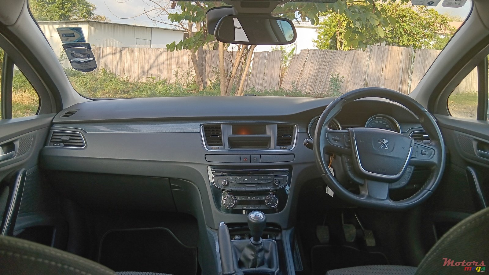 2012' Peugeot photo #4