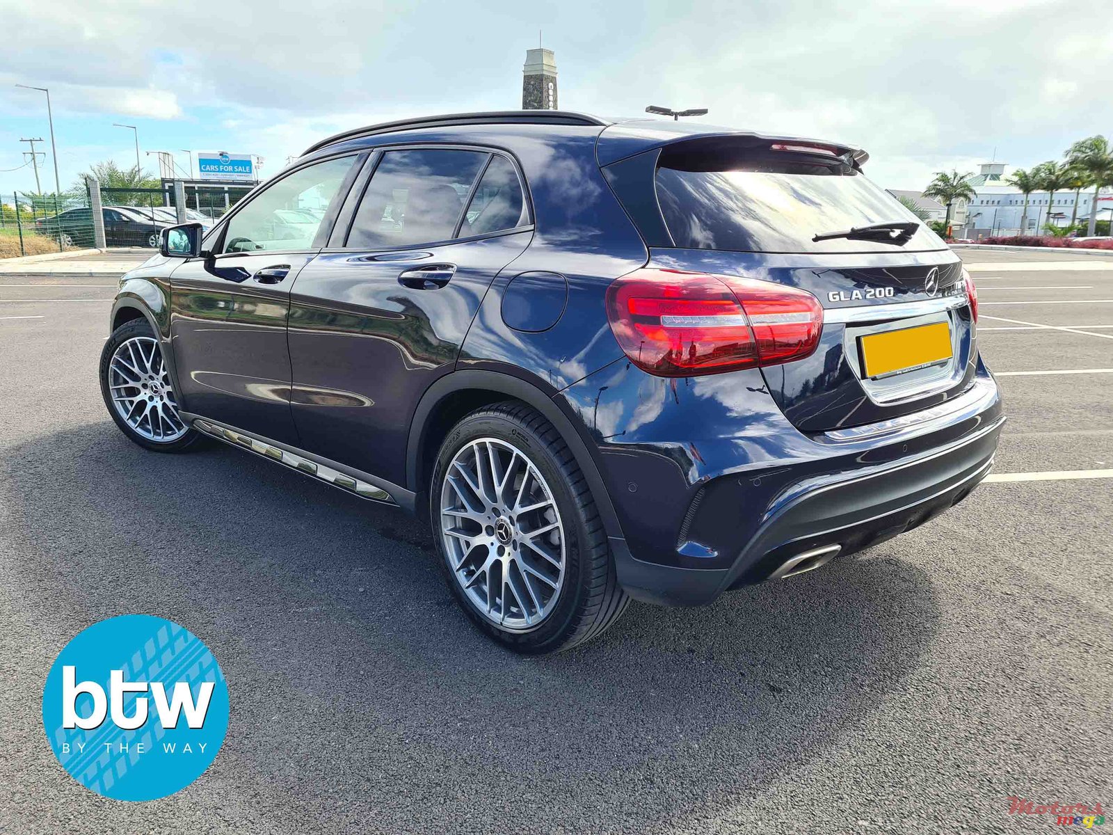 2018' Mercedes-Benz GLA-Class photo #2