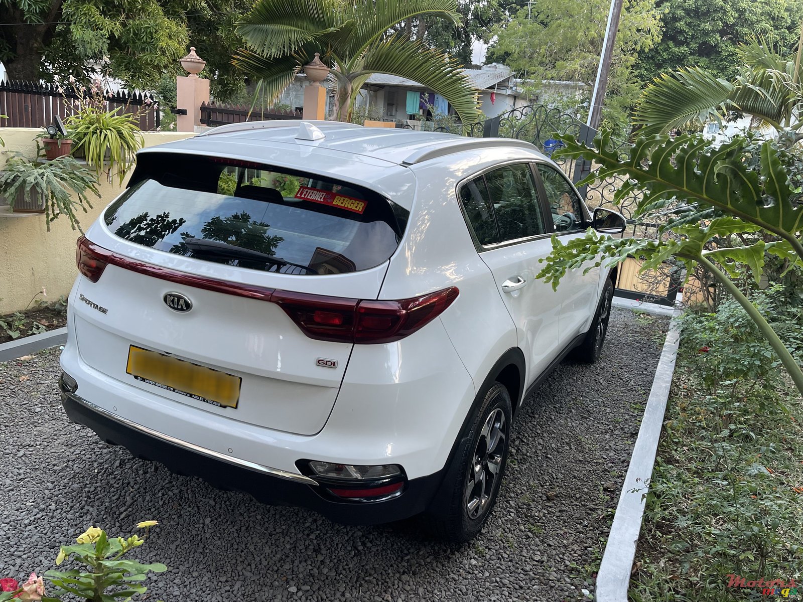 2021' Kia Sportage photo #2