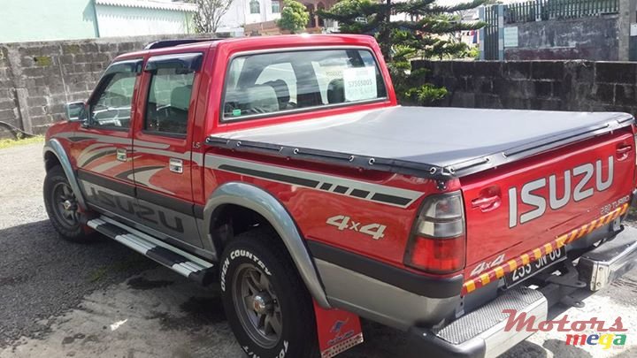 2000' Isuzu LS (JAPAN) photo #3