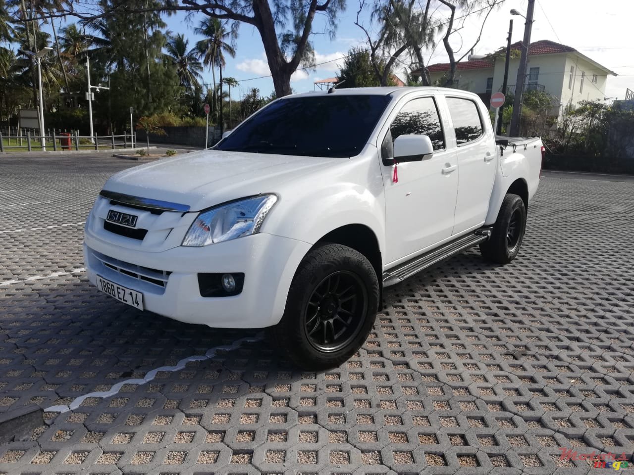 2014' Isuzu KB Series 2.5 turbo photo #1