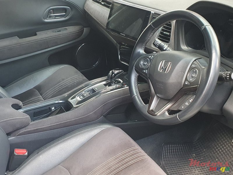 2020' Honda Vezel RS photo #3