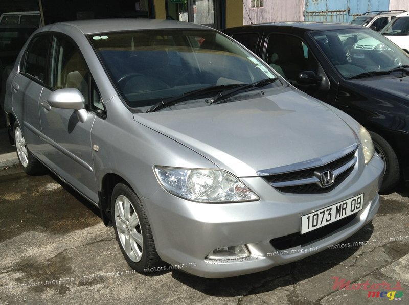 2009' Honda City photo #1