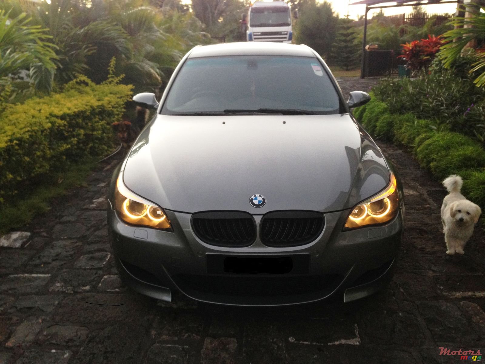 2006' BMW 525 Equipped with original M5 Kit photo #1