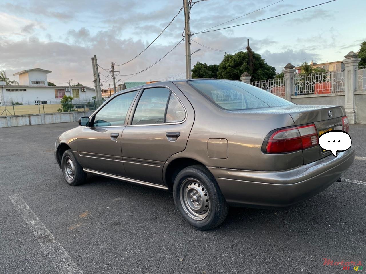 2000' Nissan Sunny photo #1